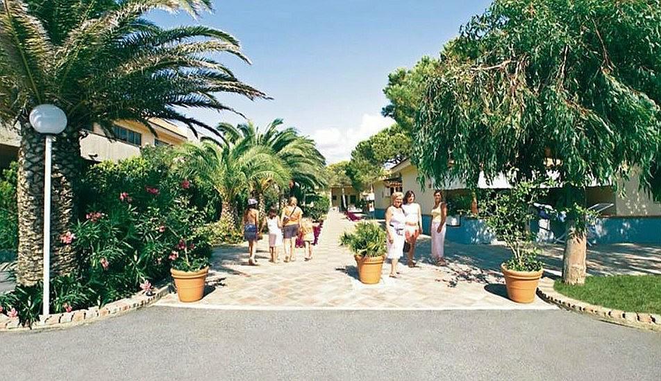 Hotel Summer Day Villageサンタ・マリーア・デル・チェドロ エクステリア 写真