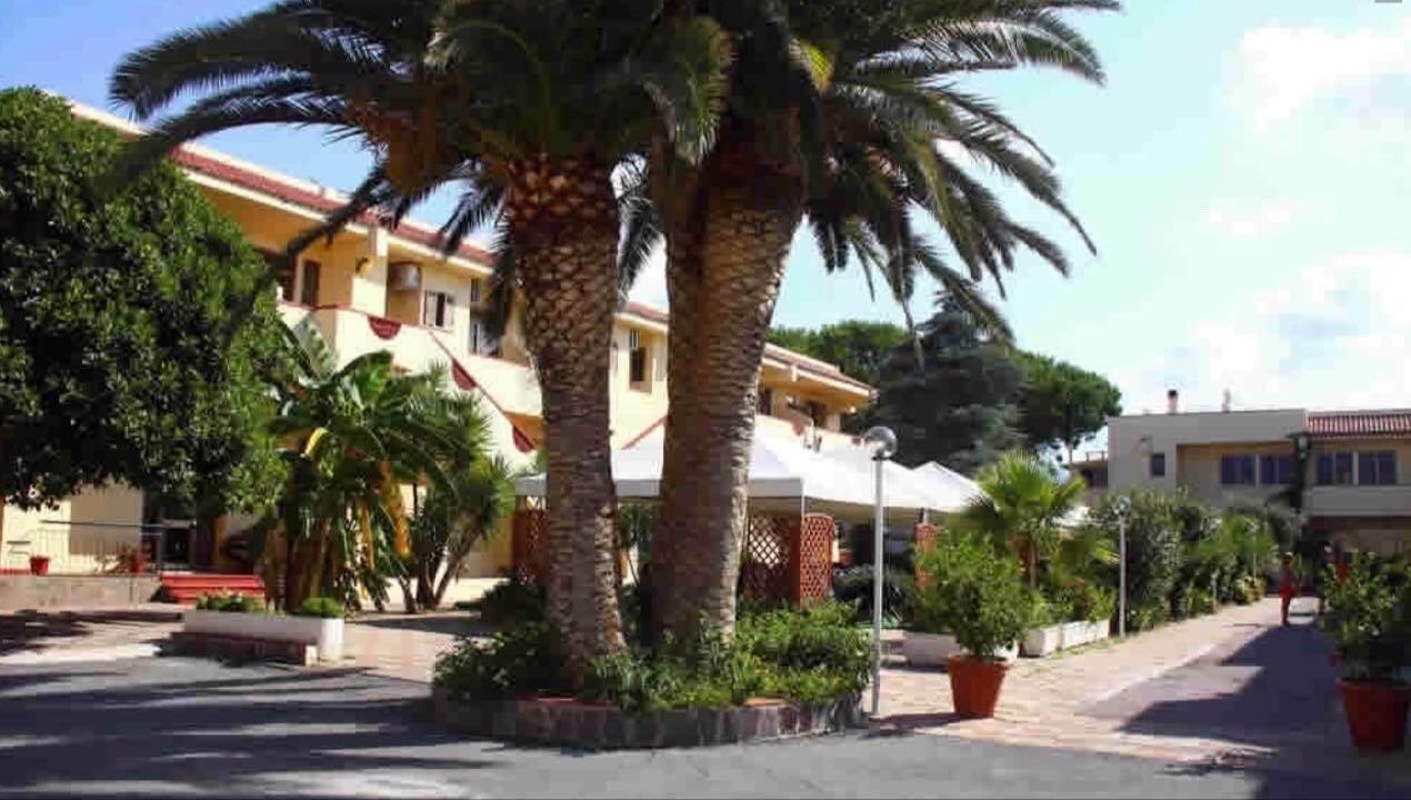 Hotel Summer Day Villageサンタ・マリーア・デル・チェドロ エクステリア 写真
