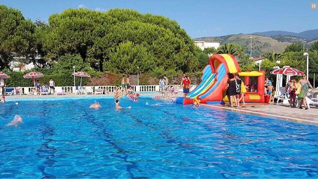 Hotel Summer Day Villageサンタ・マリーア・デル・チェドロ エクステリア 写真